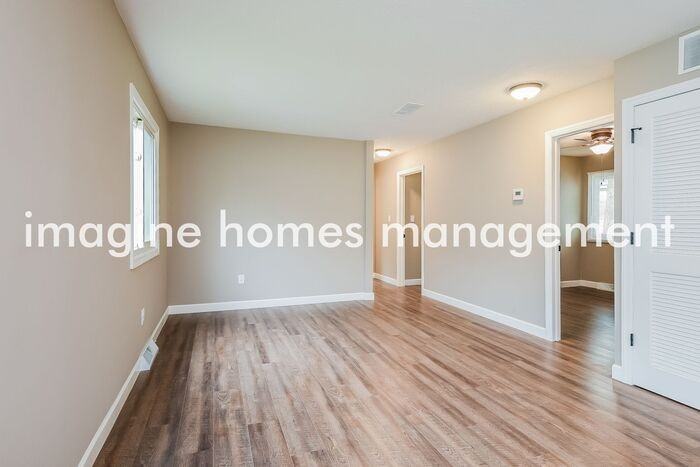 650 Wesley Dr - Photo 6 of 14