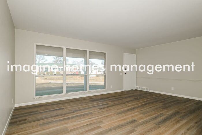 9216 Lavant Dr - Photo 6 of 22