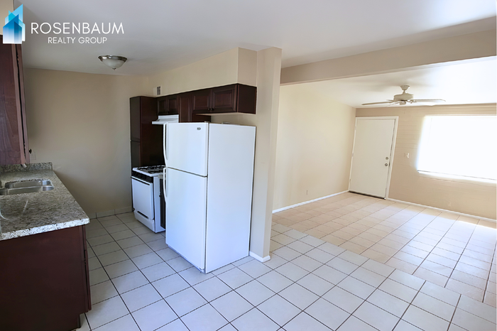 565 S Hobson #4 - Photo 6 of 10