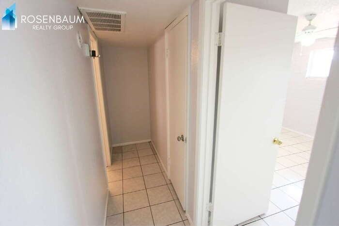 565 S Hobson #4 - Photo 7 of 10