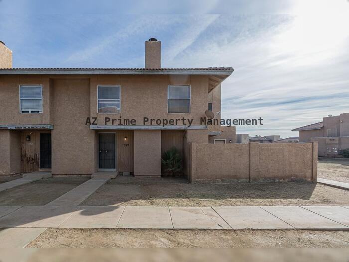 6935 W Devonshire Ave #1359 - Photo 2 of 21