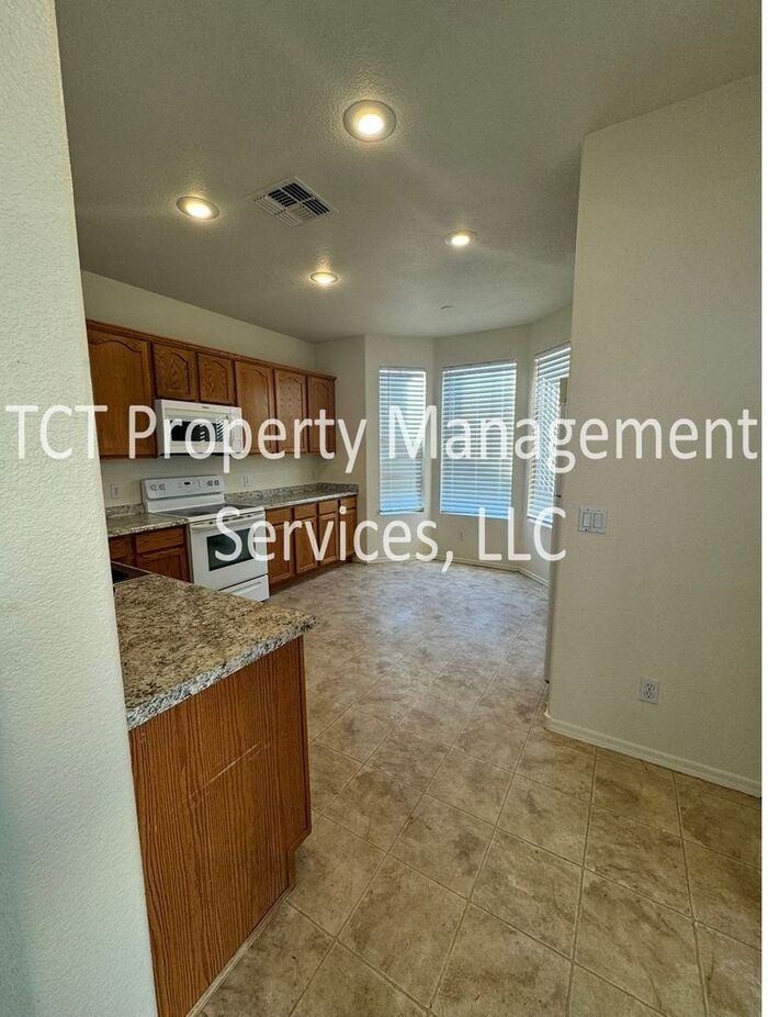 5322 E Harmony Ave - Photo 5 of 11