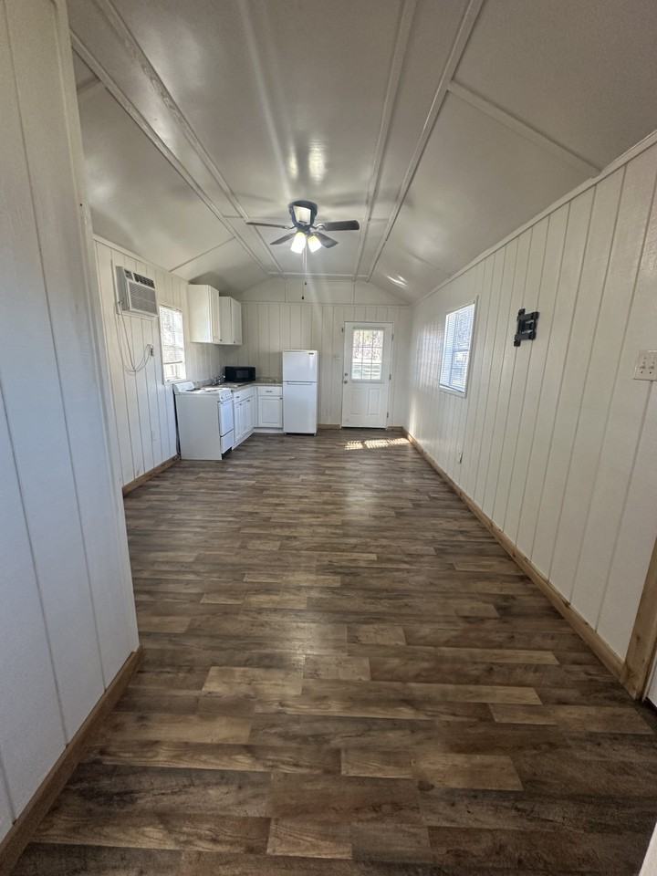 9307 Highway 290 West - 9307 Hwy 290 #9307HWY290 - Photo 5 of 12