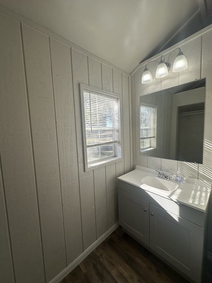 9307 Highway 290 West - 9307 Hwy 290 #9307HWY290 - Photo 6 of 12