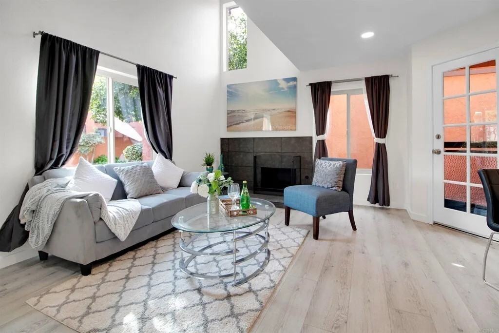 609 Beyer Wayunit 301 #1 - Photo 3 of 19