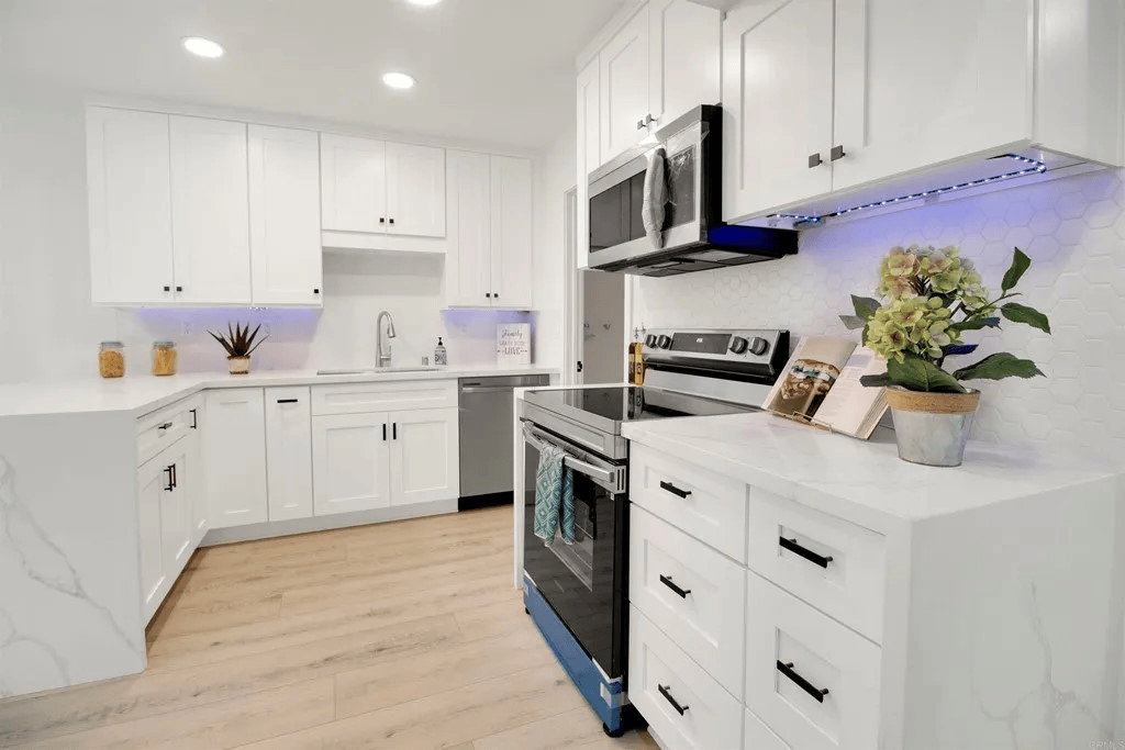 609 Beyer Wayunit 301 #1 - Photo 6 of 19