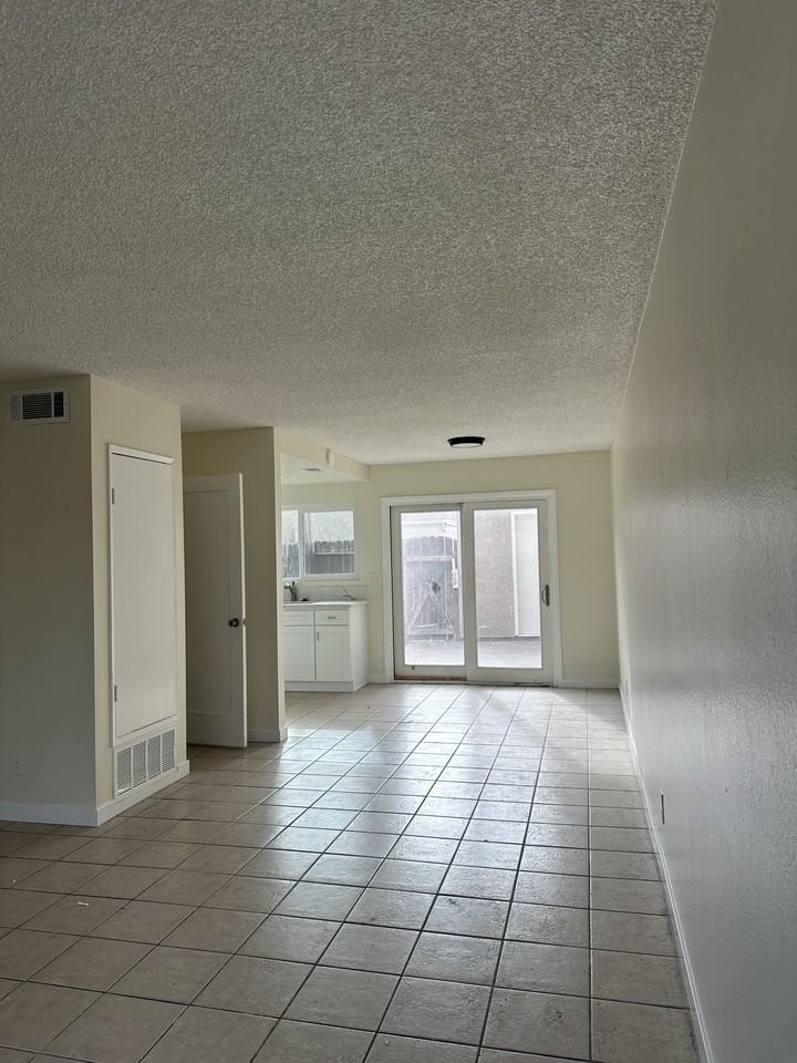 511 S K St #3 - Photo 4 of 9