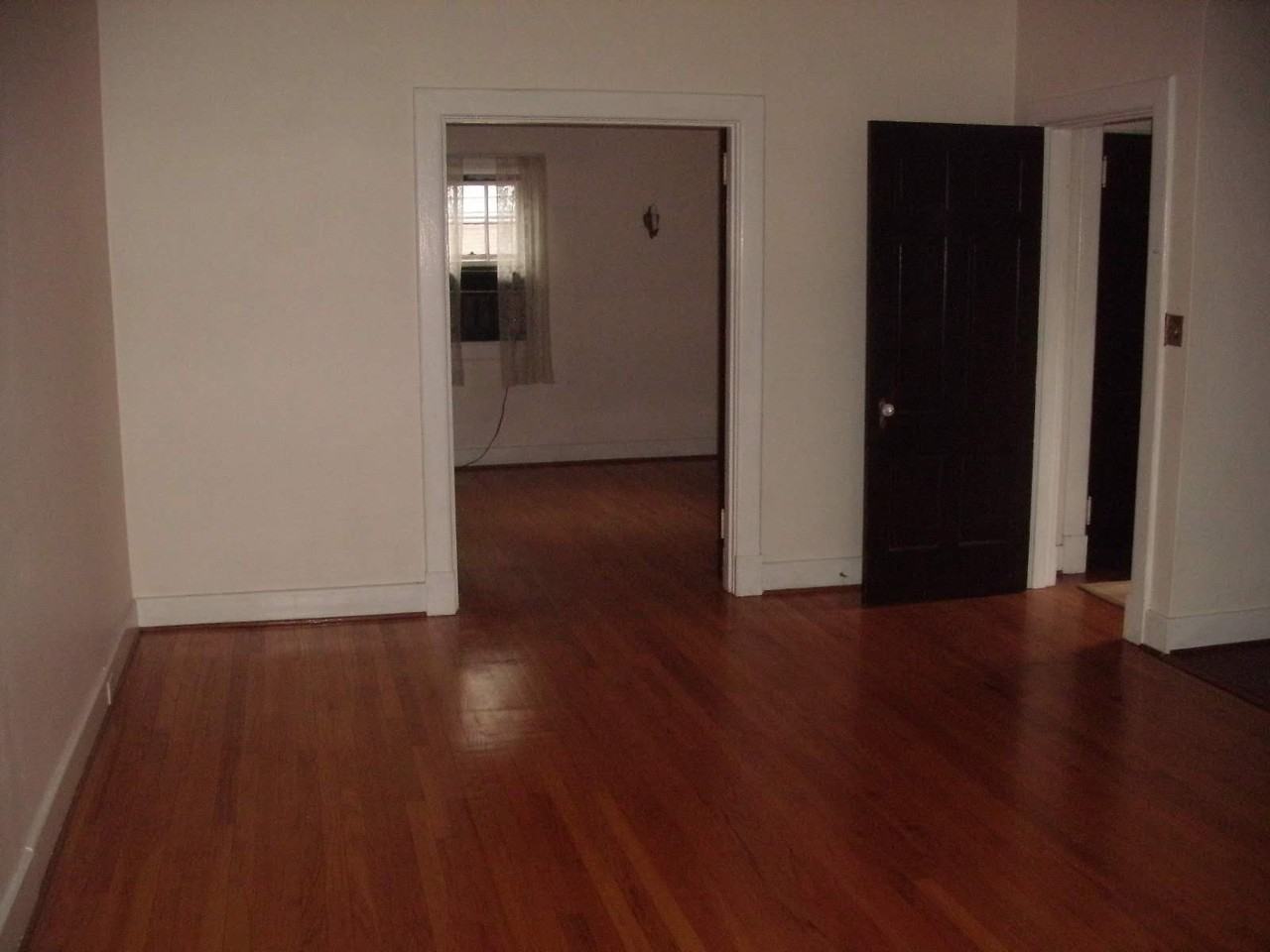 2619 Jefferson Park Cir #NA - Photo 4 of 8