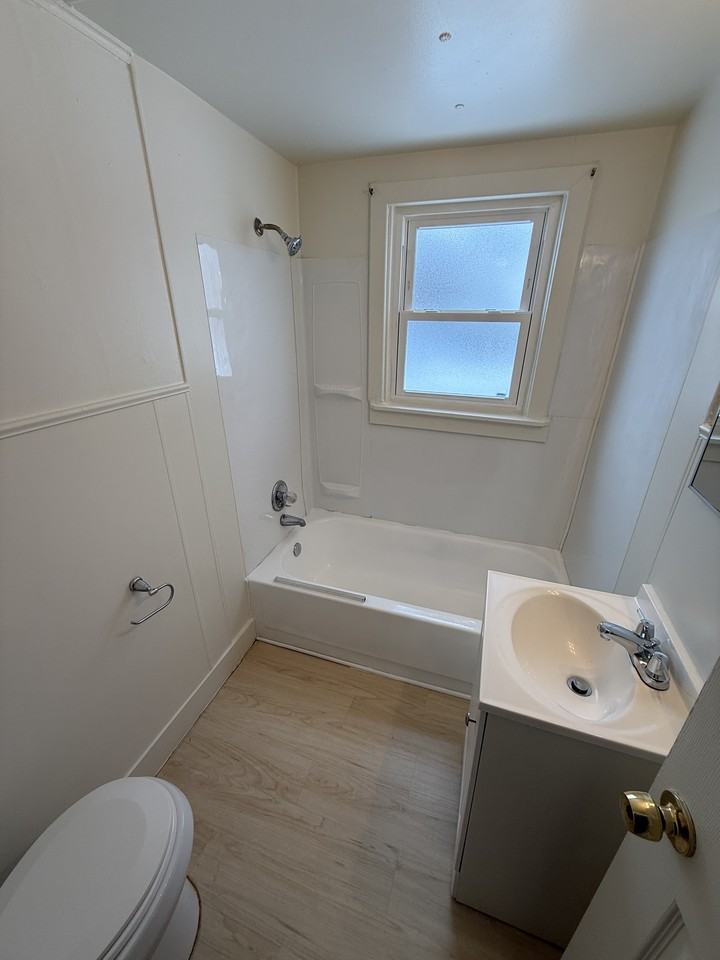 8127 Hudson Ave #NA - Photo 7 of 8