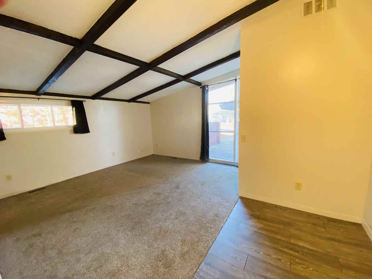 511 Wrexham Ave Sw #511 - Photo 6 of 14