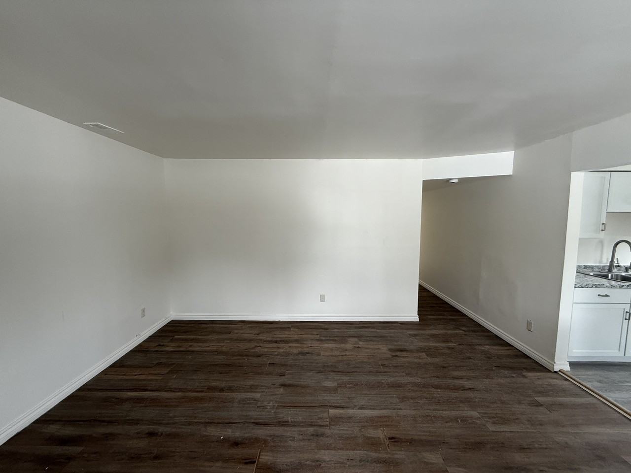 611 Montana Ave #NA - Photo 6 of 10