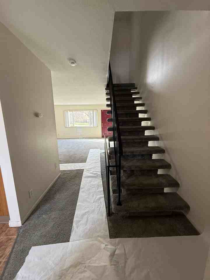 222 Northwest Ave #B - Photo 4 of 8