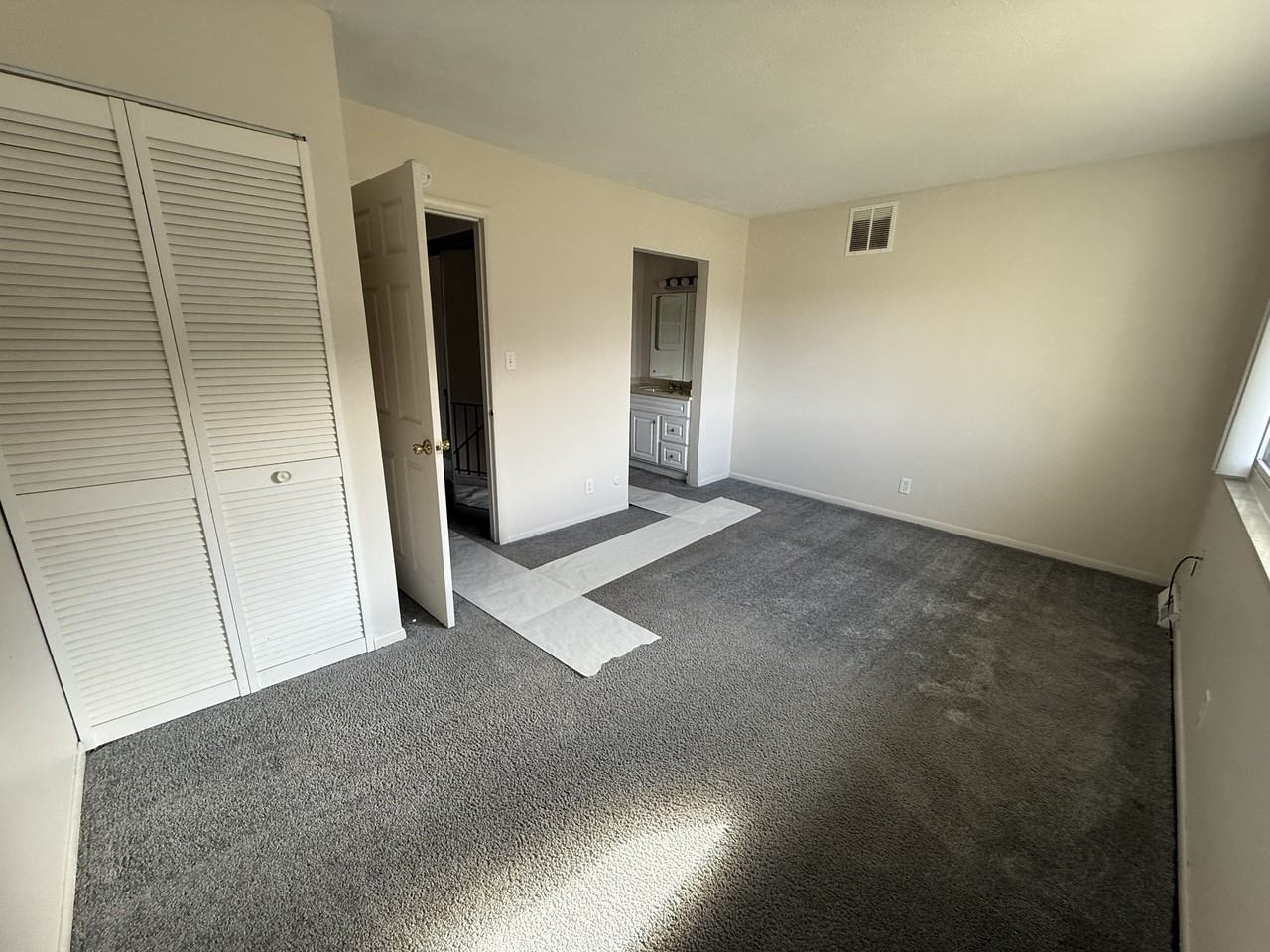 222 Northwest Ave #B - Photo 7 of 8