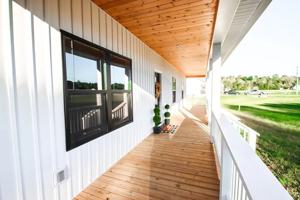 featured image of 907 Honeysuckle Ln #NA