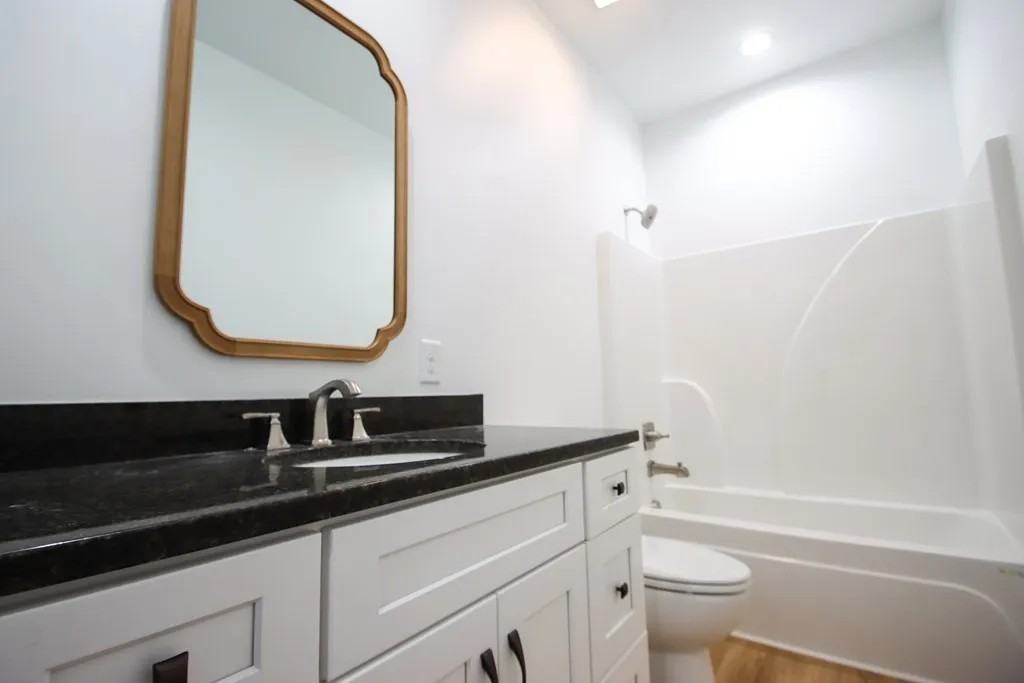 907 Honeysuckle Ln #NA - Photo 5 of 8