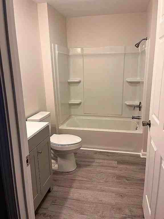 10 Earle St #NA - Photo 4 of 6