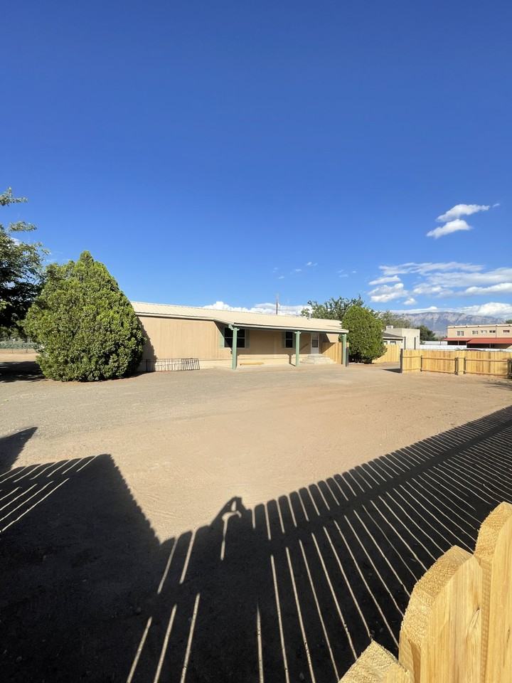 488 Mountain Shadows Rd #NA - Photo 7 of 19