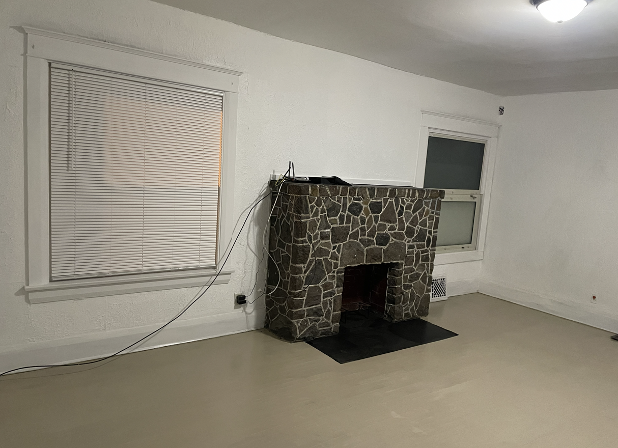 399 W Warren Ave #1 - Photo 2 of 9