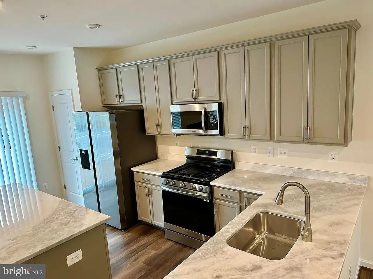 209 Jenkins Way #209 - Photo 3 of 14