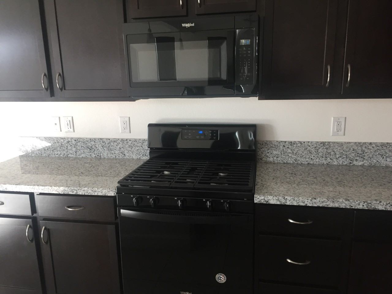 1845 Dark Horse Rd #NA - Photo 6 of 17