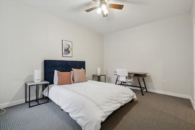 1532 W Girard Ave #3J