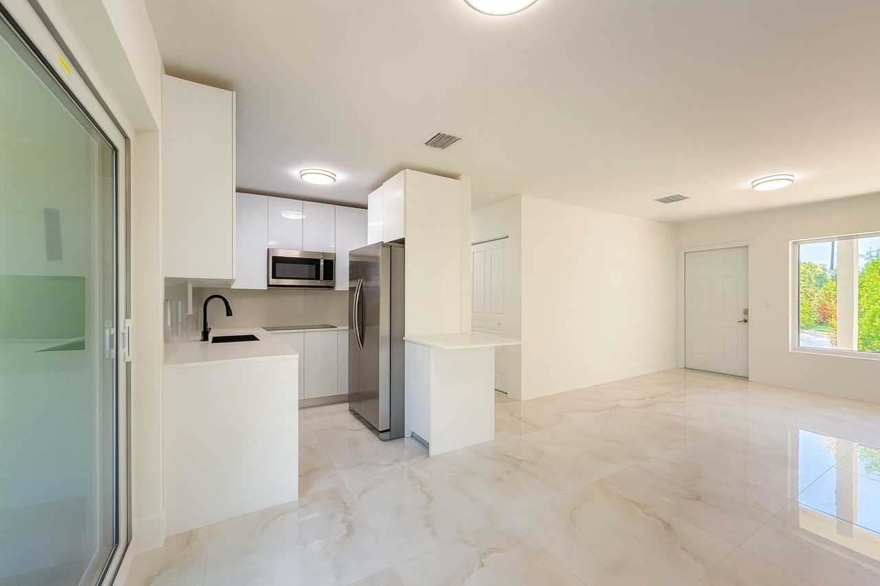 11865 Sw 186th St #NA - Photo 3 of 7