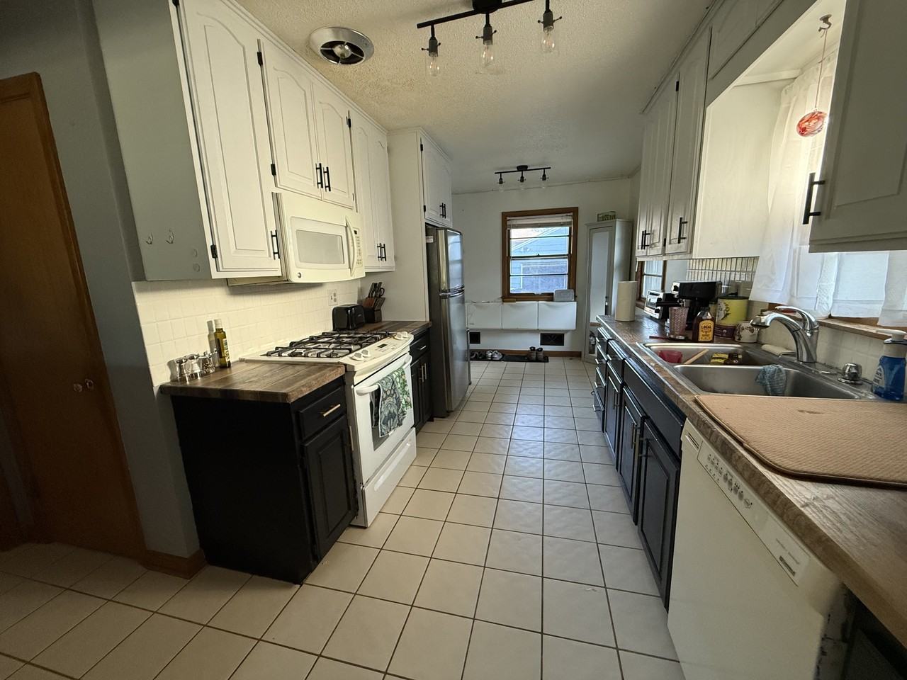 2179 Margaret St #NA - Photo 3 of 9