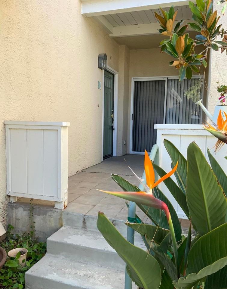 5473 Spanish Oak Ln #B - Photo 2 of 30