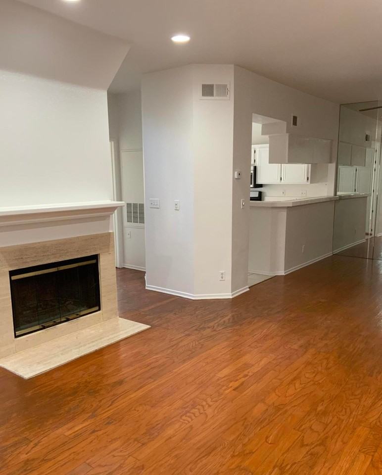 5473 Spanish Oak Ln #B - Photo 6 of 30