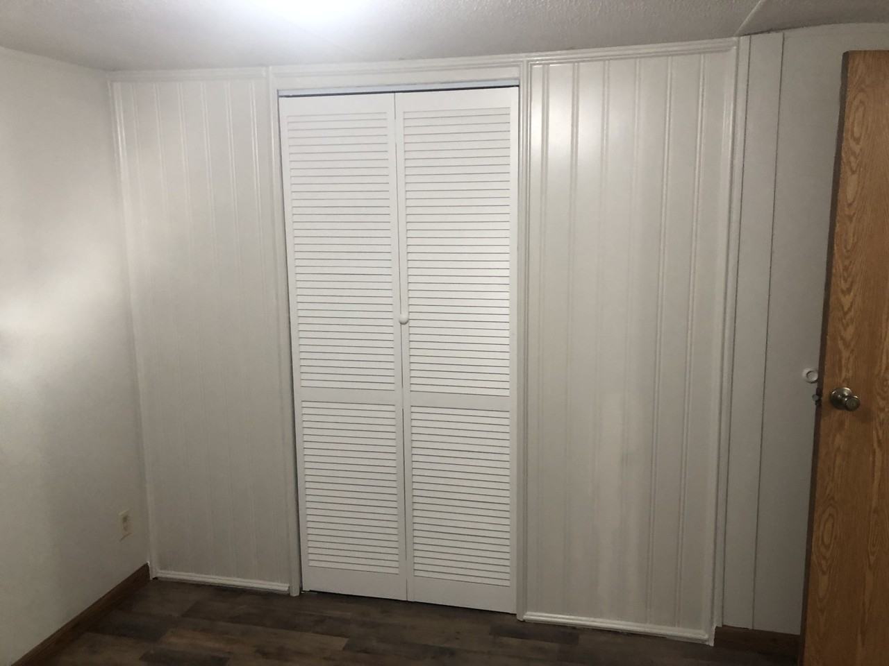 1151 Oakwood Rd #NA - Photo 7 of 8