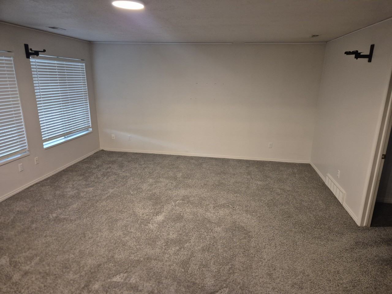 4719 S 2900 W #NA - Photo 3 of 7