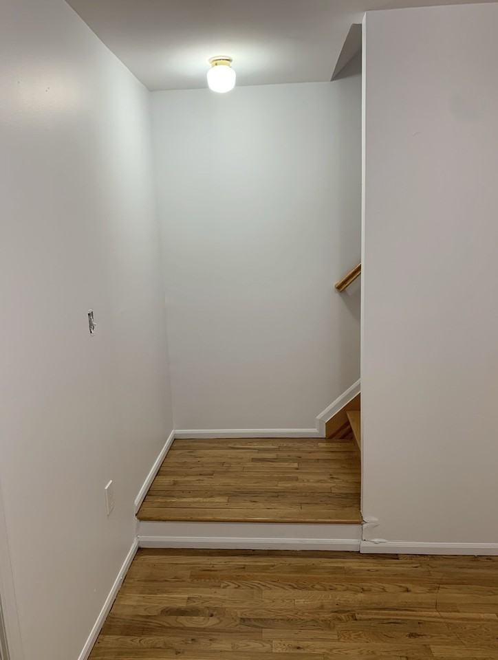 208B Betts Ave #1 - Photo 2 of 18