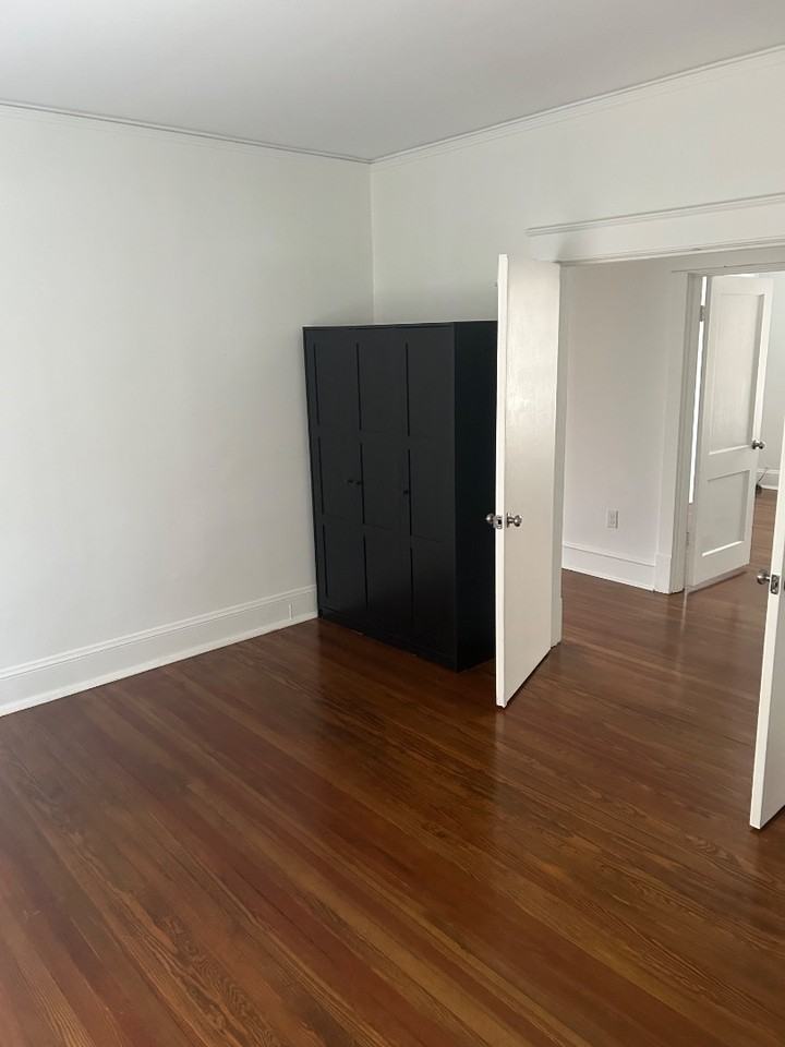 2205 Mayflower Dr - Photo 7 of 20