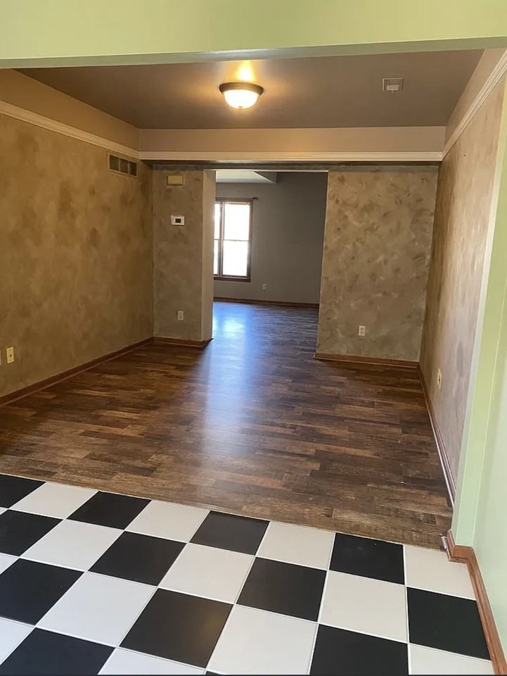 773 Kenmare Pkwy - Photo 4 of 11