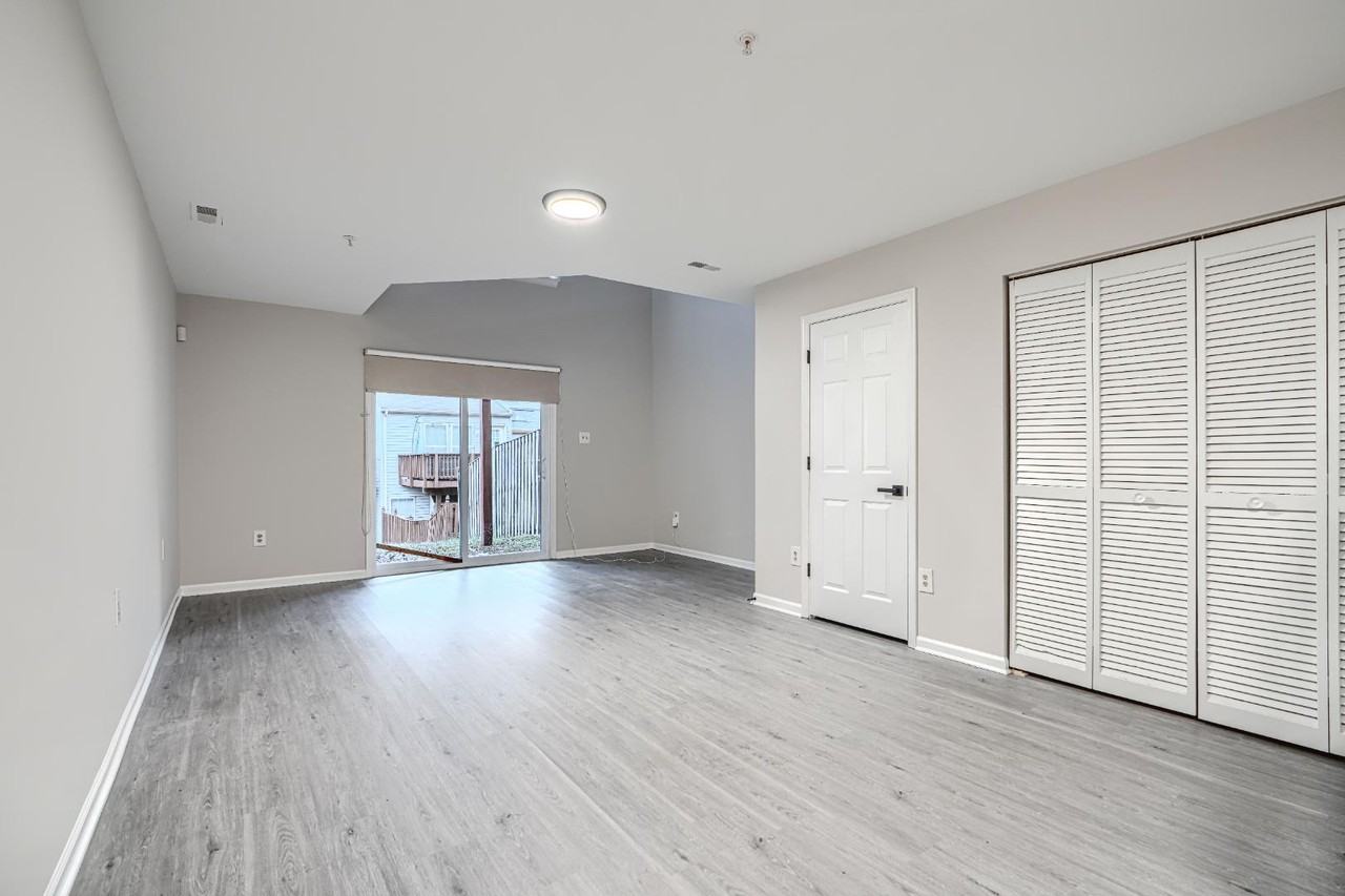 8 Katurah Ln - Photo 2 of 20