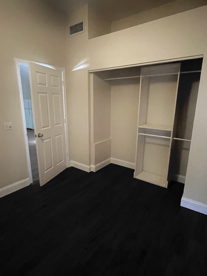 2975 5th St Sw #NA - Photo 6 of 7