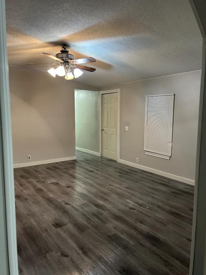 188 AN CR 162 - Photo 4 of 33