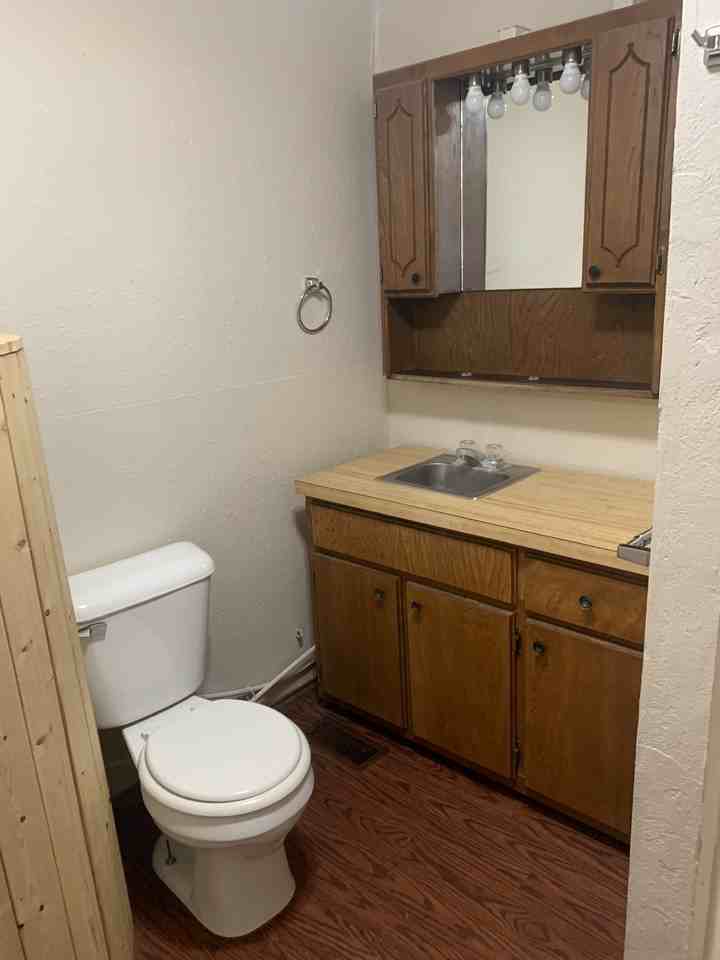 137 S Hillside Rd #1 - Photo 6 of 20