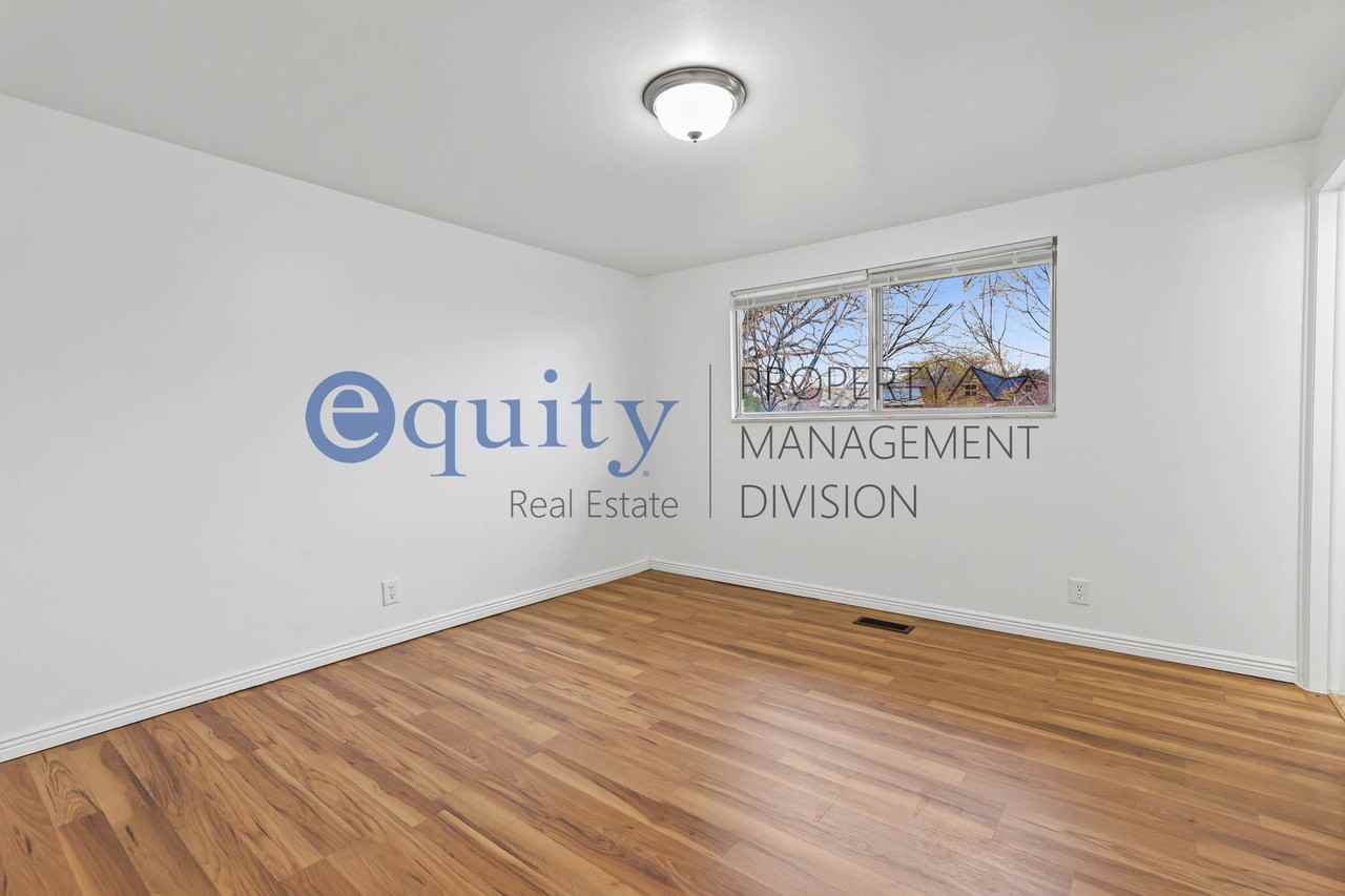 4575 S Balsam Ave #1 - Photo 7 of 29