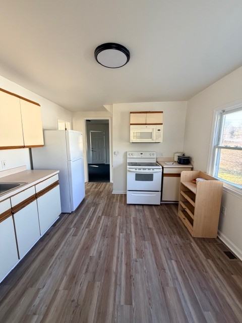 1636 Otts Chapel Rd #1 - Photo 7 of 18