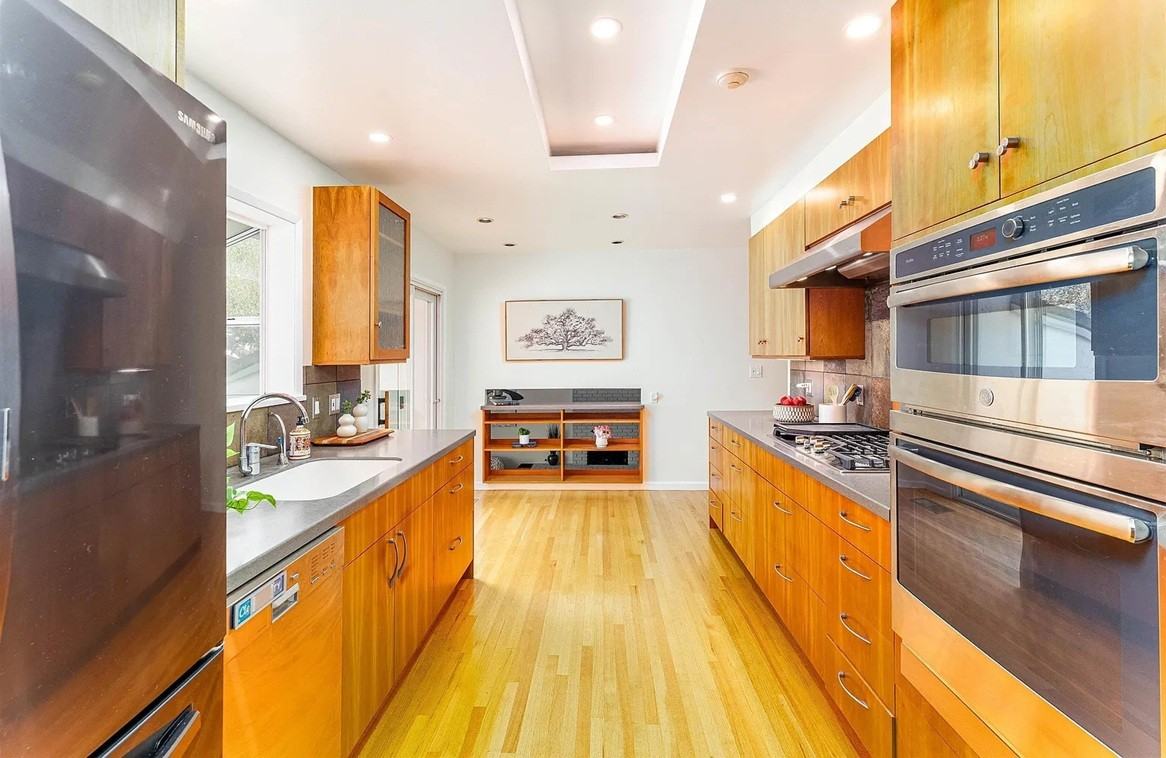 7684 Surrey Ln #NA - Photo 7 of 19