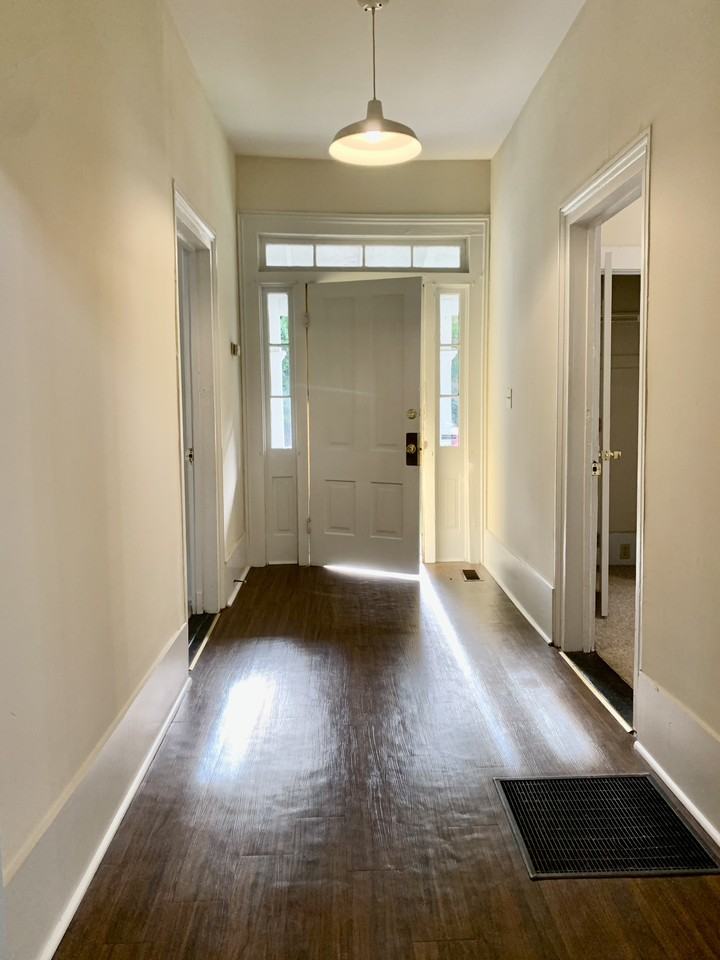 160 Lyndon Ave #1 - Photo 4 of 18