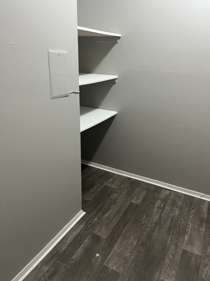 29226 Tiffany Dr E #29226G10 - Photo 3 of 9