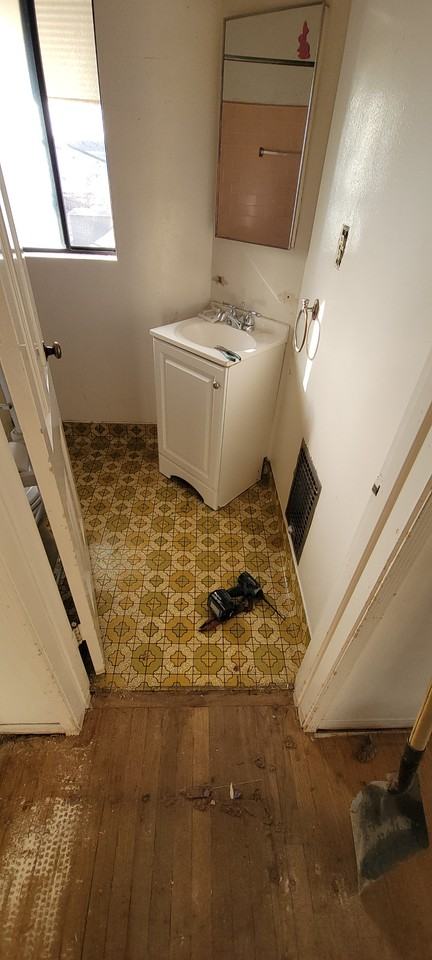 933 1/2 Beulah St #1-2 - Photo 2 of 5