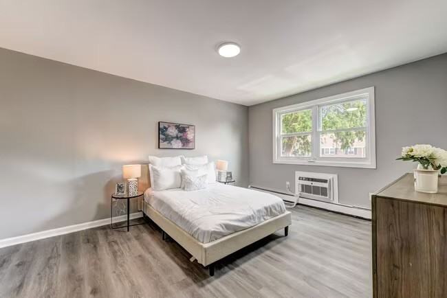 7200 Marion Ave #402 - Photo 3 of 18