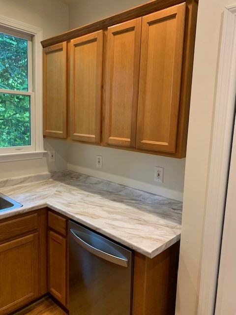 493 Yonah Ave #1 - Photo 4 of 42