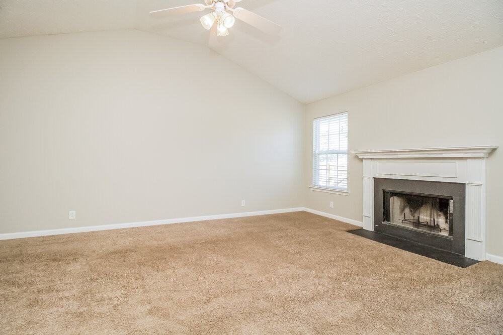 3221 Lexmark Cir - Photo 4 of 15