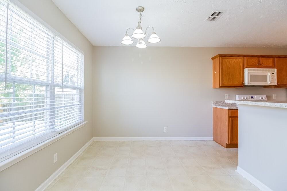 3221 Lexmark Cir - Photo 5 of 15