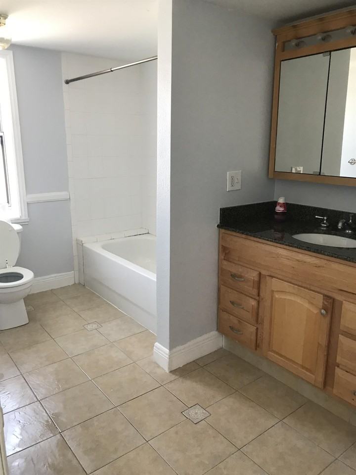 1000 S Semoran Blvd #1 - Photo 5 of 16