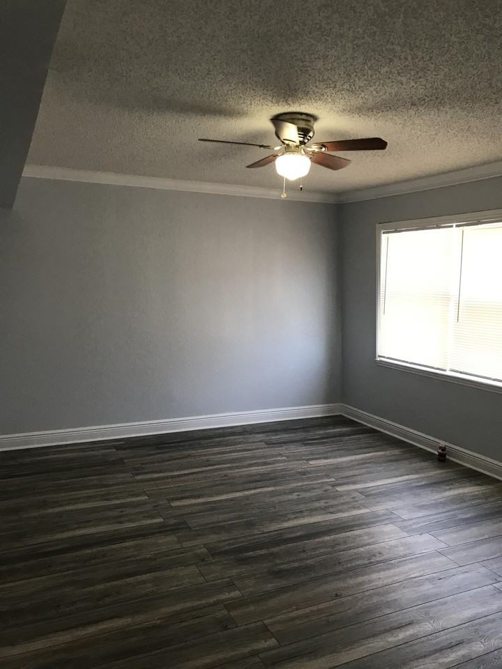 1000 S Semoran Blvd #1 - Photo 6 of 16